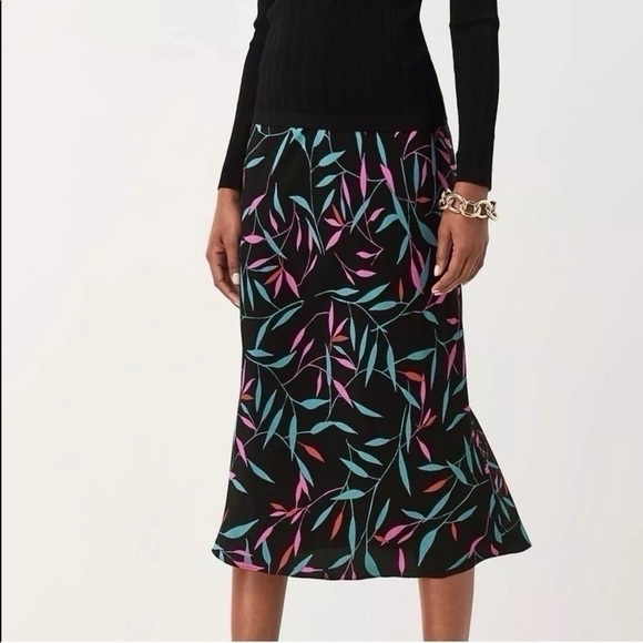Diane von Furstenberg Mae Crepe Midi Skirt - Picture 5 of 9